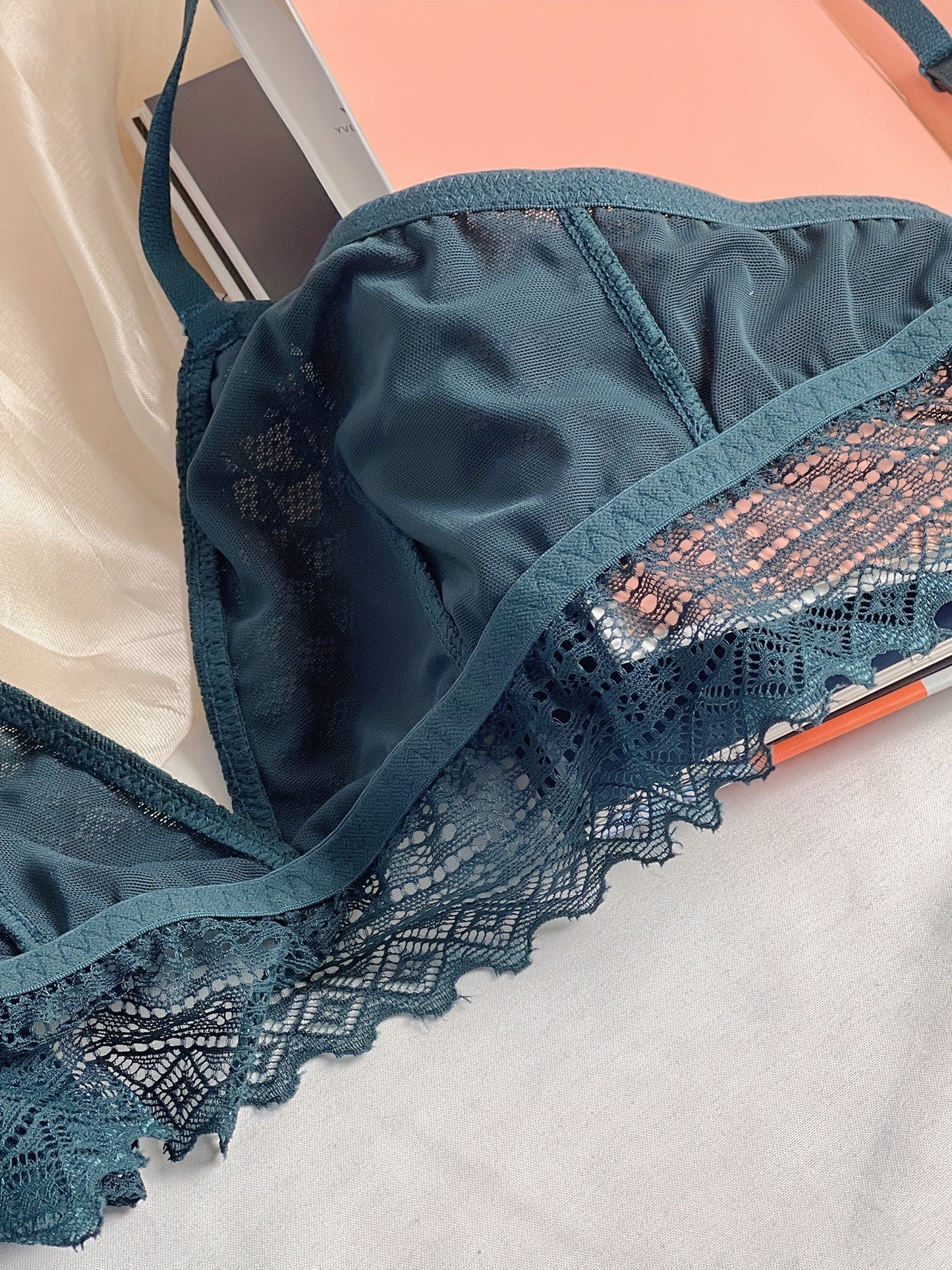 Elegant Solid Floral Lace Bra - Comfy Wireless Lingerie