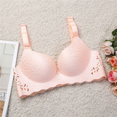 Plus Size Wireless Bralette for Women - Comfortable and Stylish