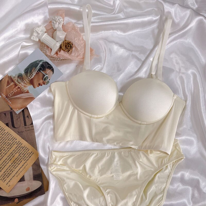 Glossy beautiful back cross underwear women's summer gathered thickening no trace no steel ring hanging neck open back bra set