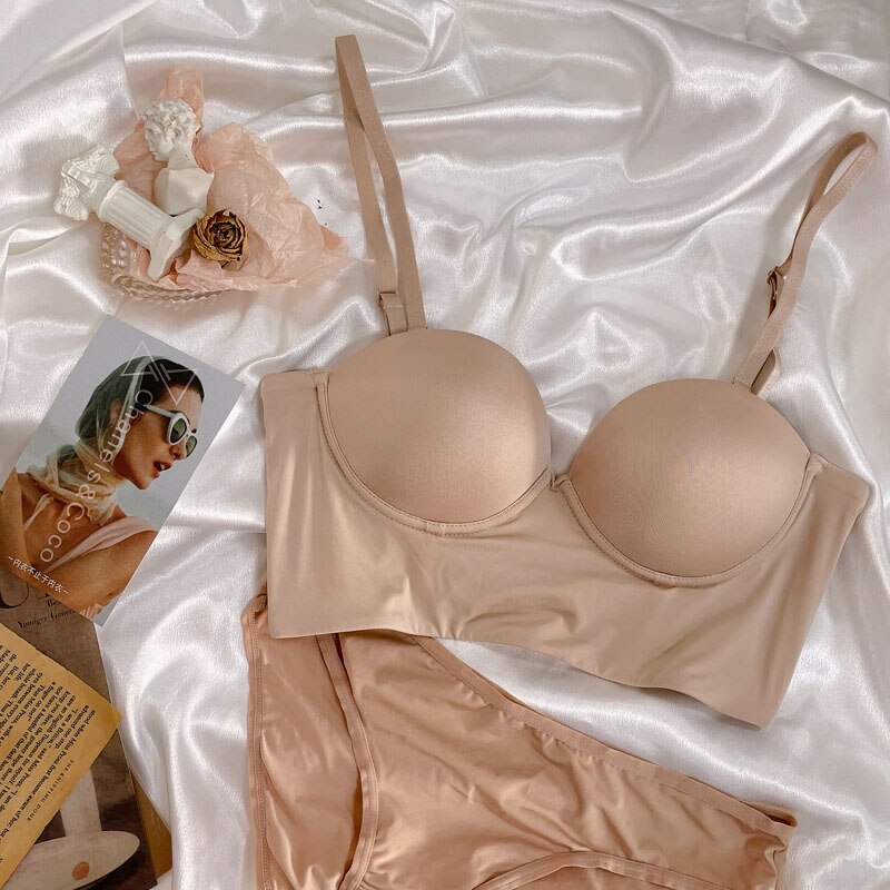 Glossy beautiful back cross underwear women's summer gathered thickening no trace no steel ring hanging neck open back bra set