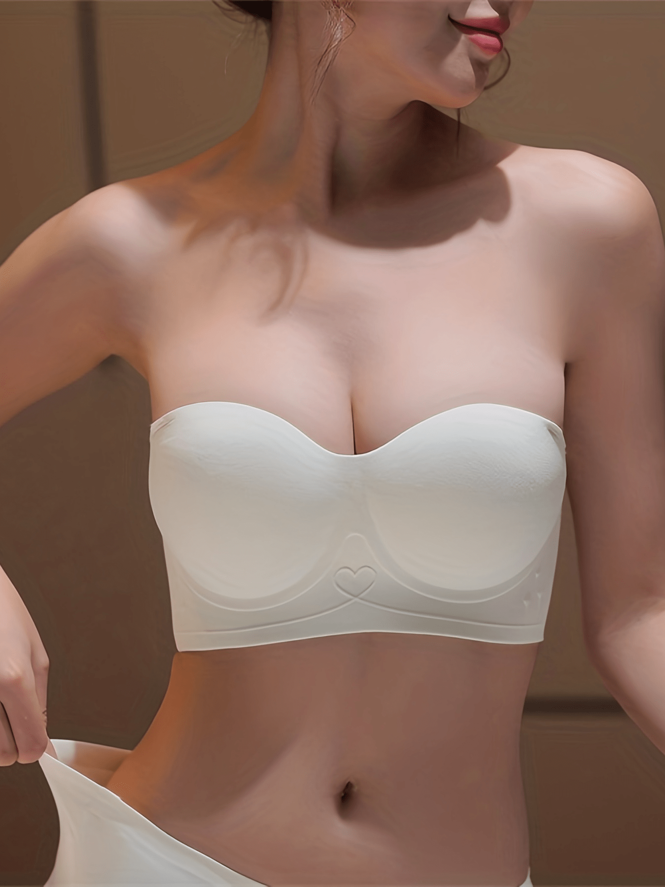 Nahtloser trägerloser Bandeau-BH – bequeme Dessous für jeden Tag