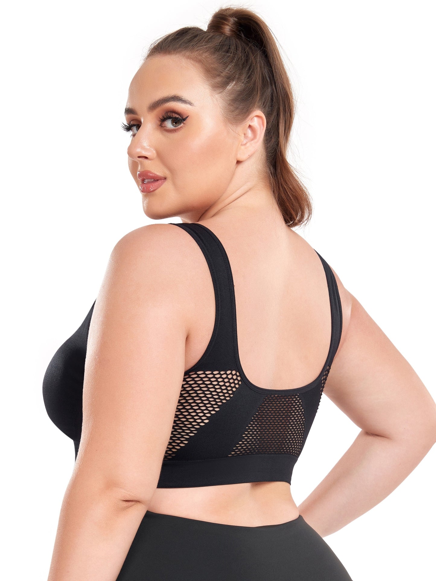 Plus Size Women's Breathable Eyelet Push Up Sports Bra for Running & Yoga Workouts