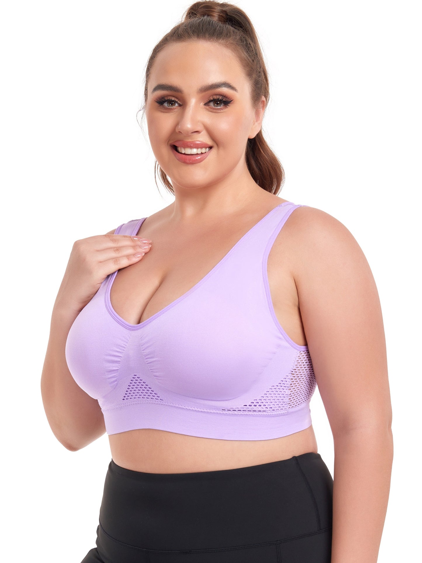 Plus Size Women's Breathable Eyelet Push Up Sports Bra for Running & Yoga Workouts