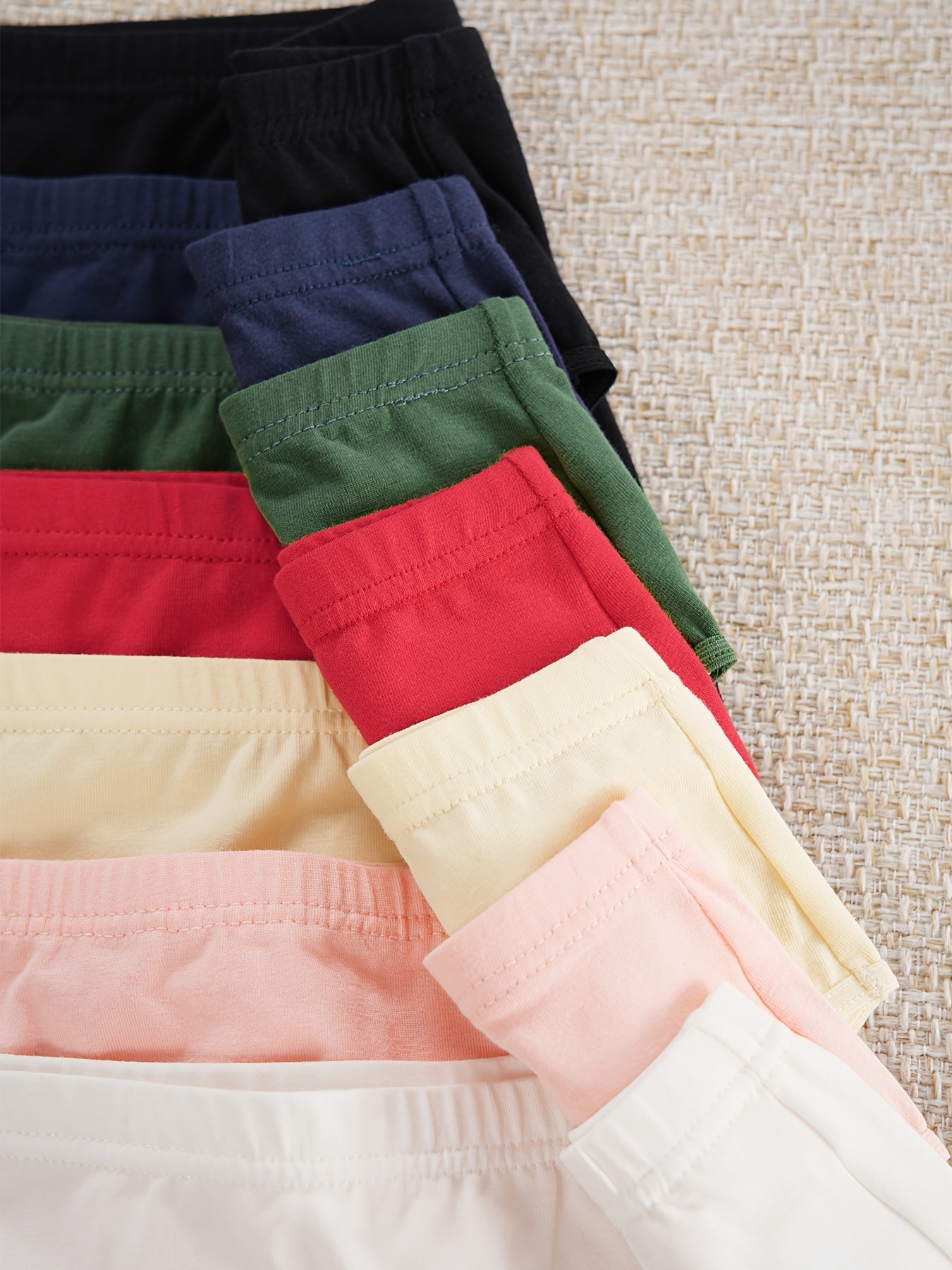 7-teiliges Set mit schlichten, einfarbigen Slips, weichen und bequemen, dehnbaren Dessous, Dessous und Unterwäsche für Damen