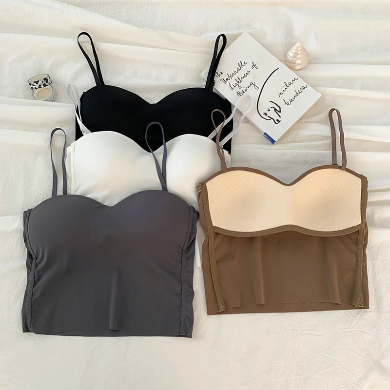 ITOOLIN - Camisetas sin espalda de moda, lindas camisetas cortas para mujer, camisola elástica delgada de seda helada, camisola de espagueti para mujer con almohadilla de sujetador