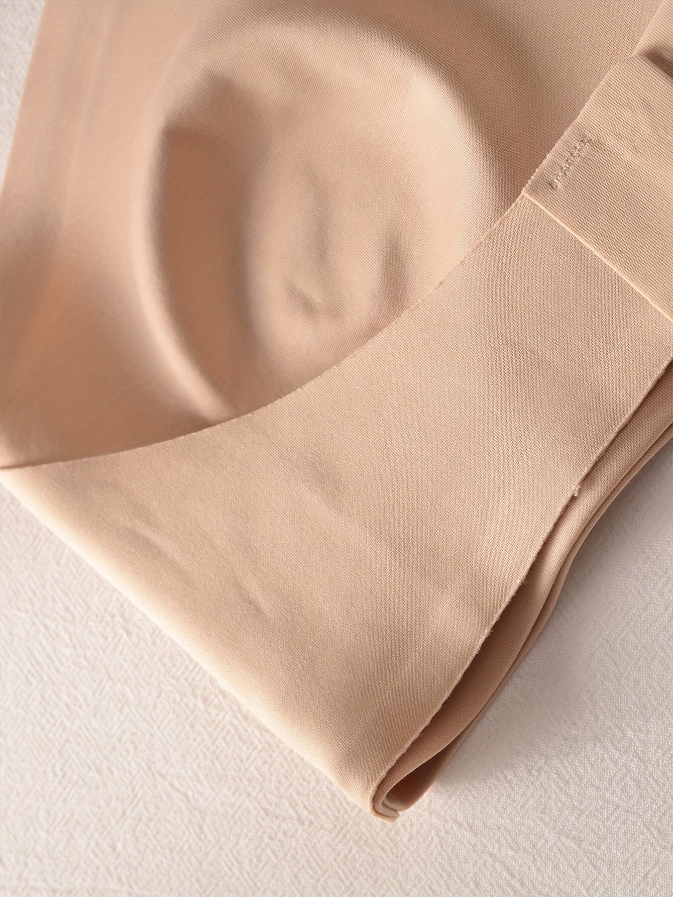 Seidiger Bustier-BH für Damen – elegant, nahtlos, rutschfest, ohne Bügel, Frontverschluss