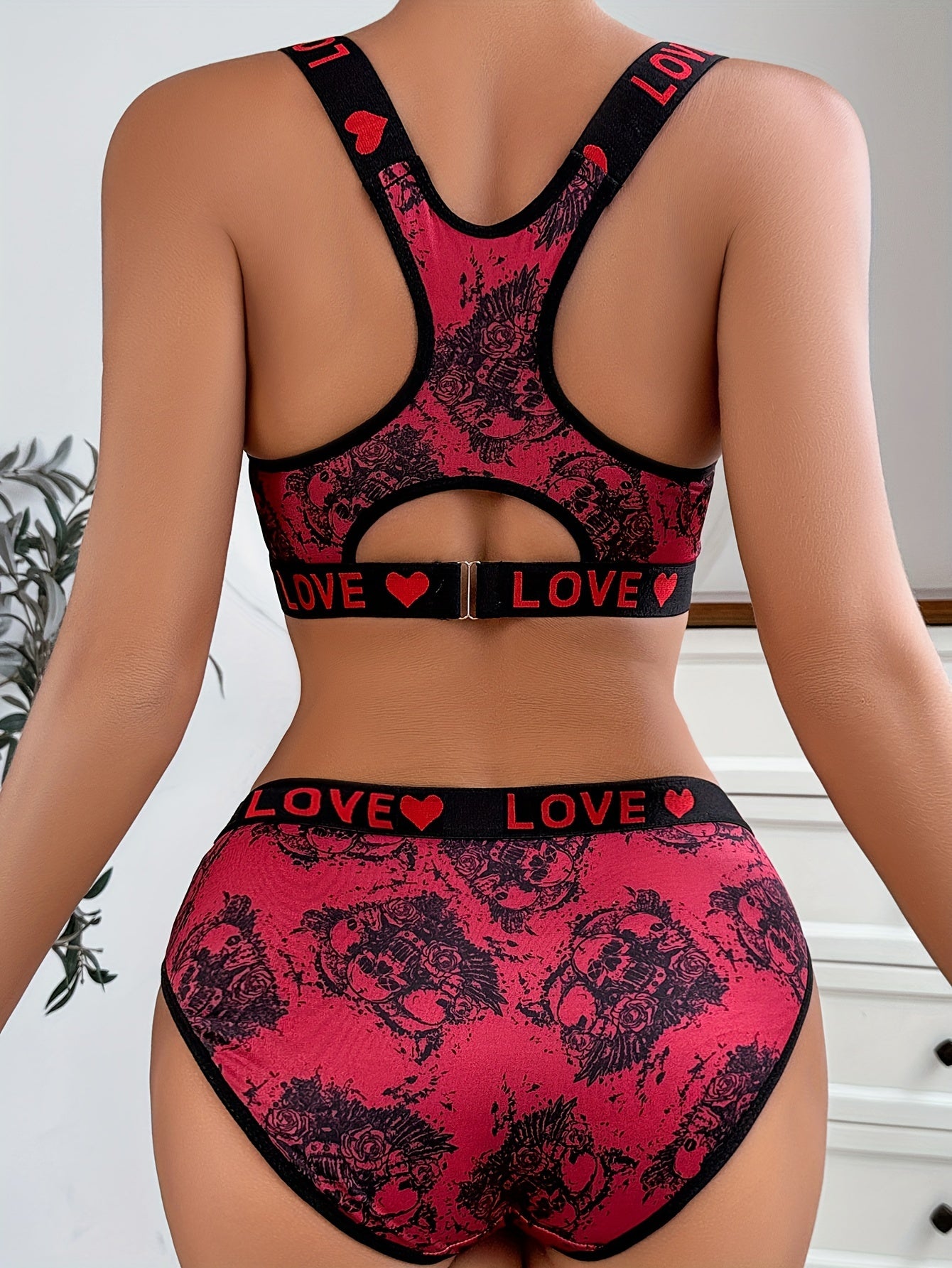 Conjunto de sujetador y braguita para mujer con estampado gótico vibrante: temática de Halloween, suave y cómodo.