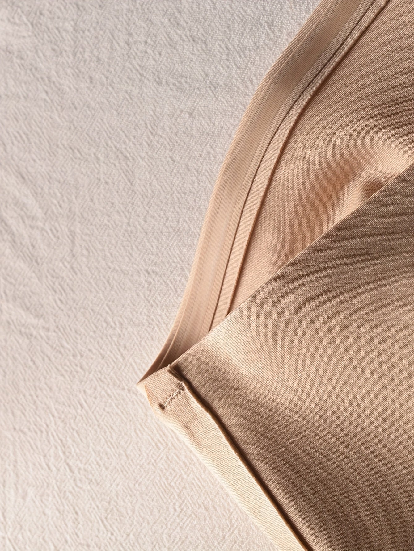 Seidiger Bustier-BH für Damen – elegant, nahtlos, rutschfest, ohne Bügel, Frontverschluss