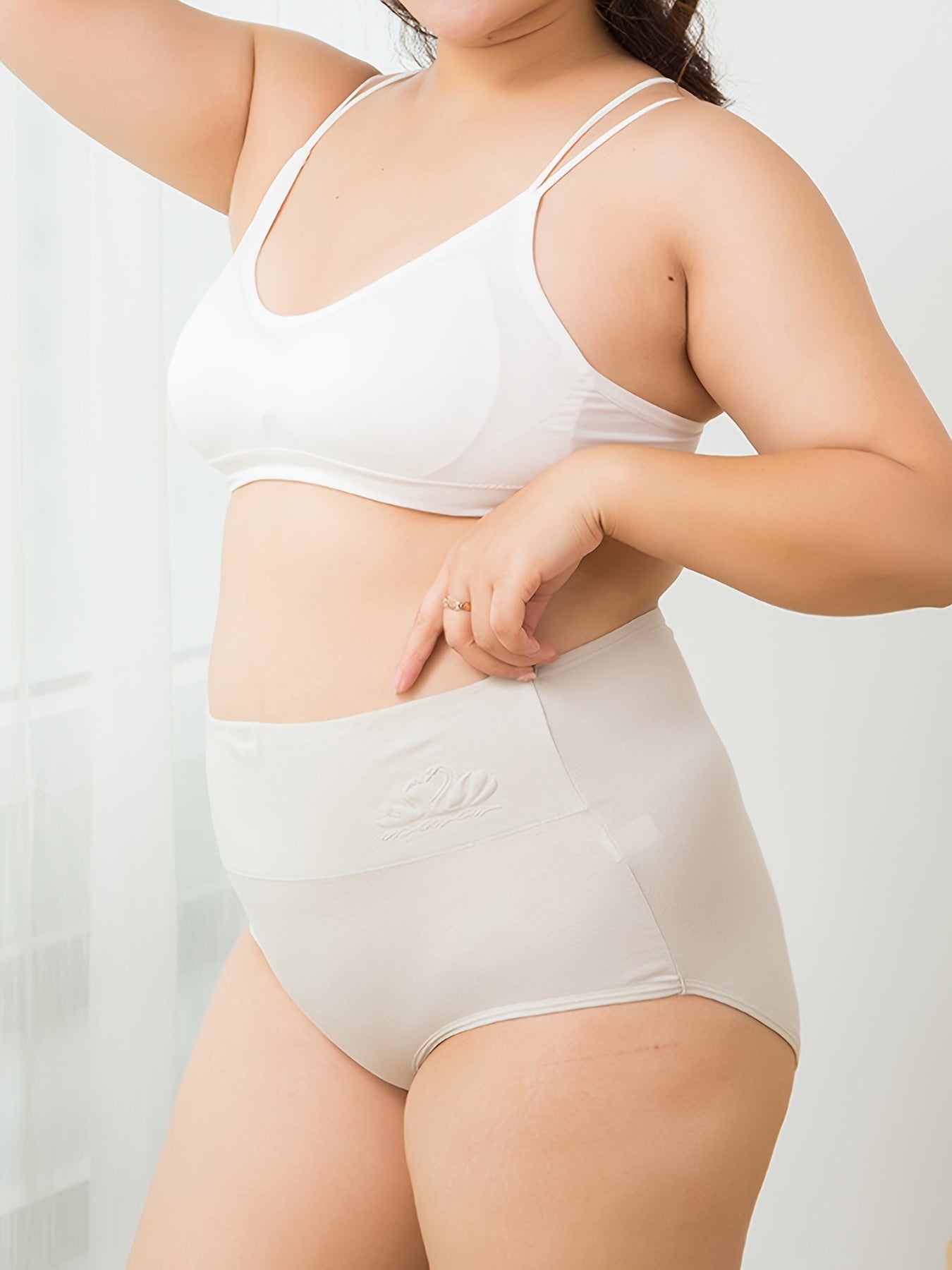 4-teiliges Damen-Höschen in Übergröße, nahtlos, hohe Taille, Bauchkontrolle, elegantes Schwanenmuster
