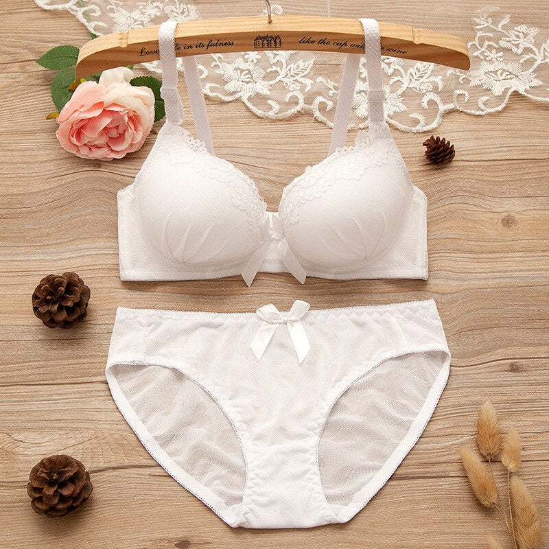 New Pure Color Lace Sexy Bra Set for Small - Breasted Women - Wireless, Adjustable, Without Rims